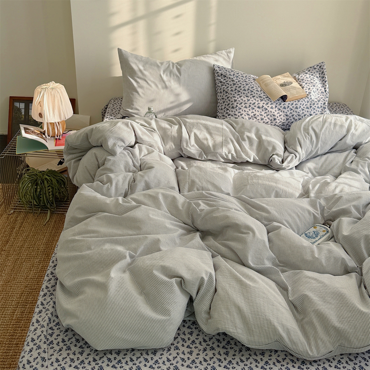 91家纺网 家纺一手货源 找家纺 三朵家纺 2026新款水洗棉碎花INS博主风混搭全棉四件套 南乔