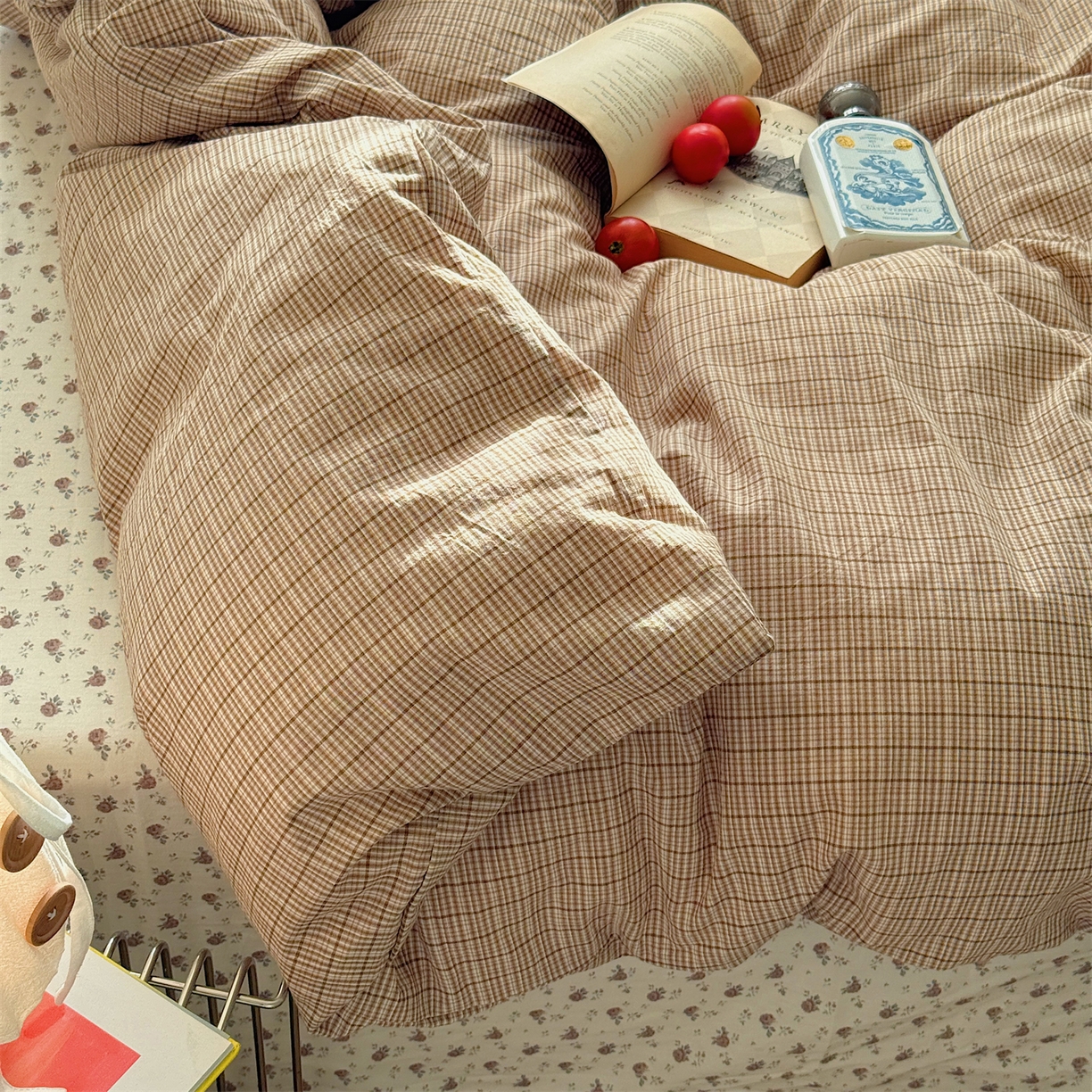 91家纺网 家纺一手货源 找家纺 三朵家纺 2026新款水洗棉碎花INS博主风混搭全棉四件套 漫花