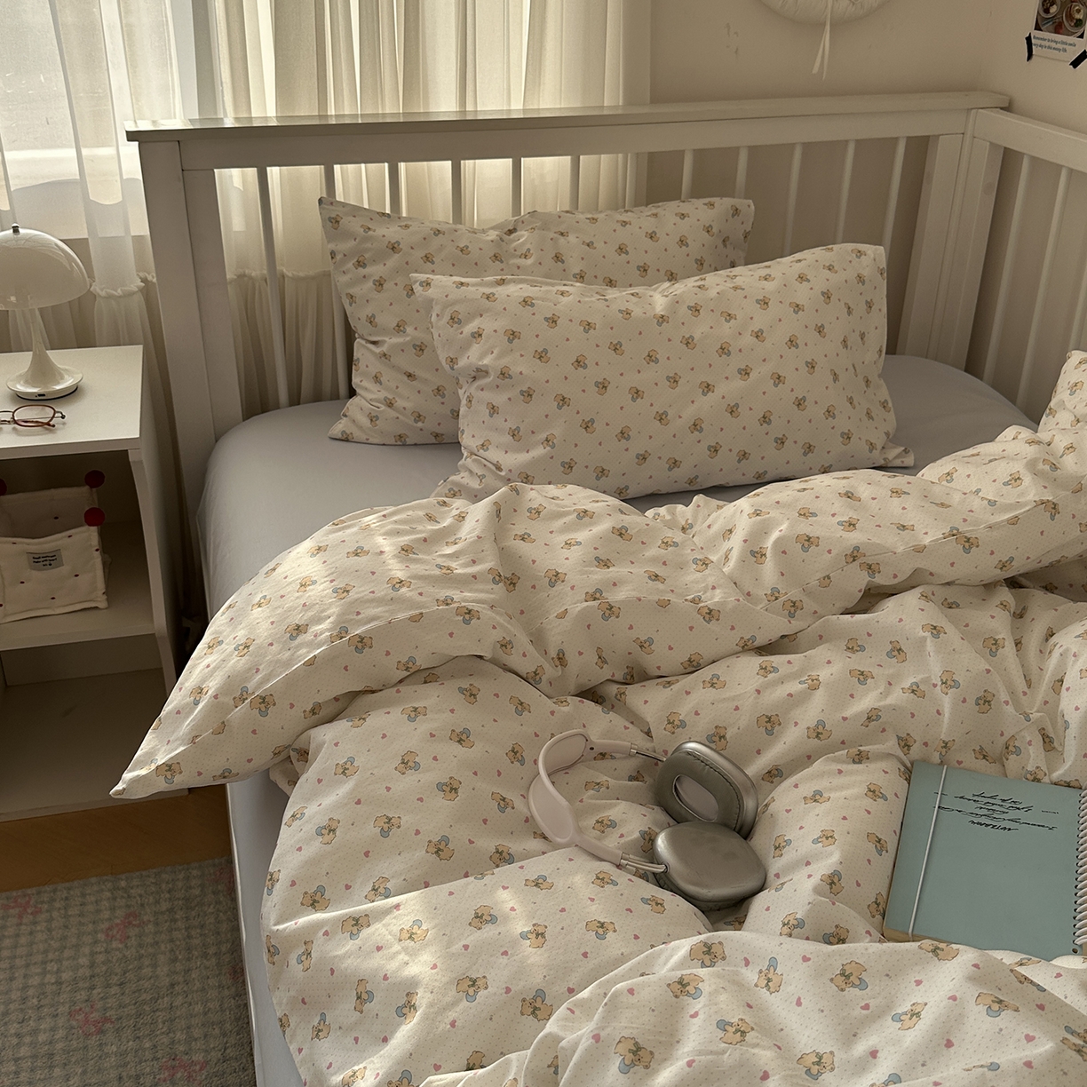 91家纺网 家纺一手货源 找家纺 尺素 2026新款纯棉卡通ins风四件套可爱少女风全棉被套纯色1.8床笠加大床单学生1.2三件套 告白熊--浅蓝