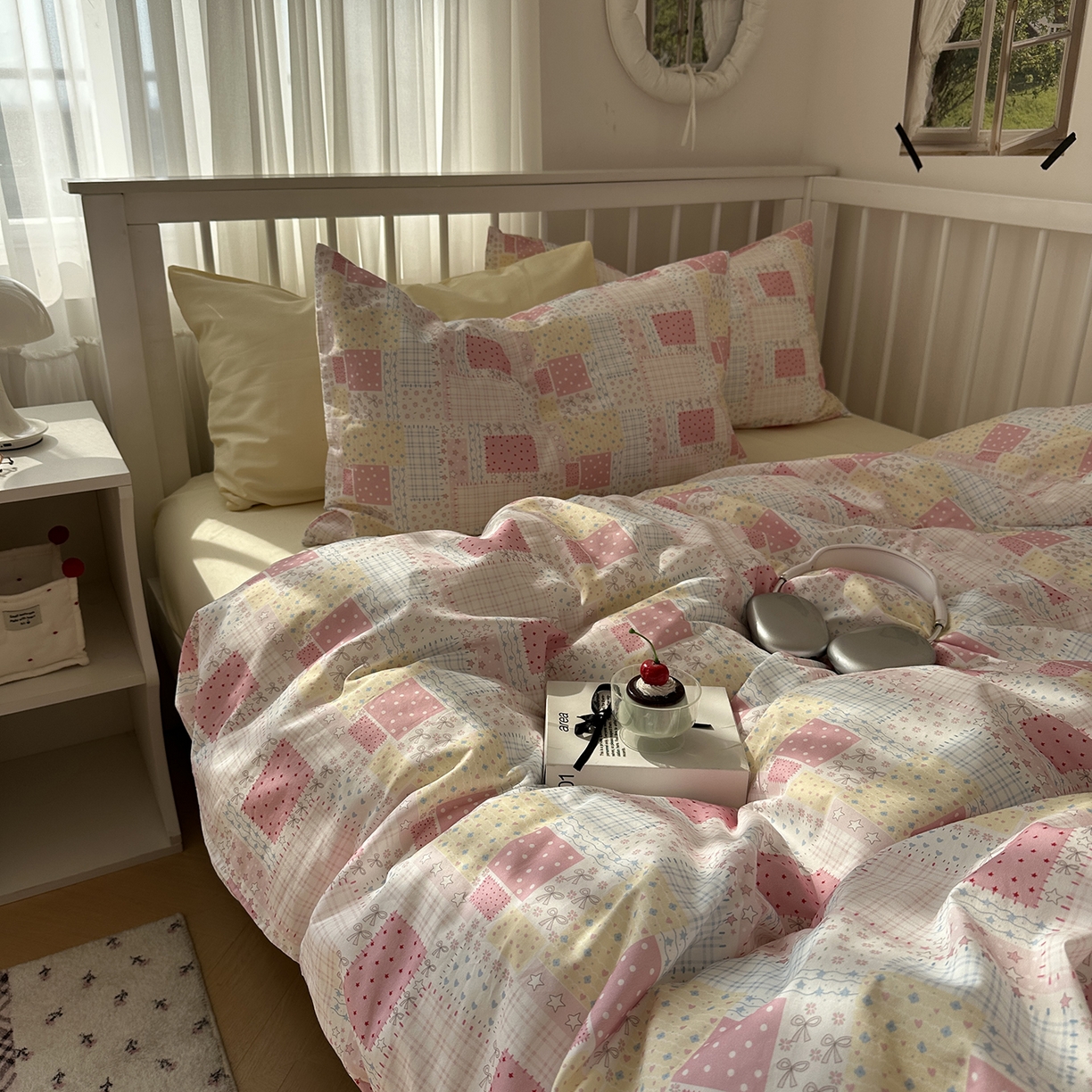 91家纺网 家纺一手货源 找家纺 尺素 2026新款纯棉卡通ins风四件套可爱少女风全棉被套纯色1.8床笠加大床单学生1.2三件套 格调粉--奶黄