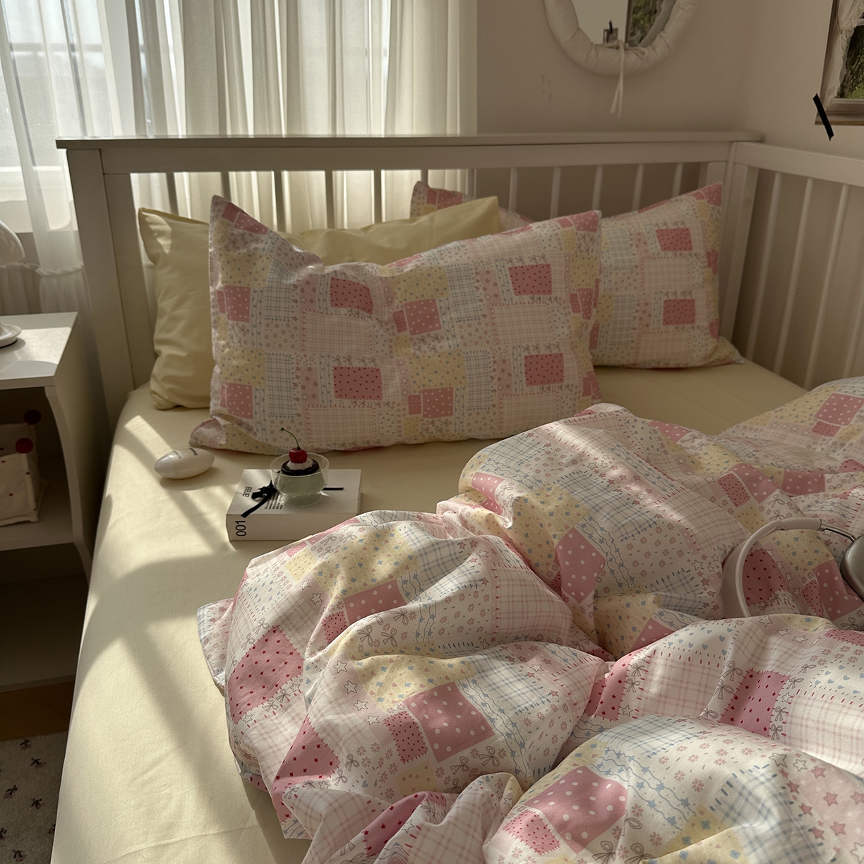 91家纺网 家纺一手货源 找家纺 尺素 2026新款纯棉卡通ins风四件套可爱少女风全棉被套纯色1.8床笠加大床单学生1.2三件套 格调粉--奶黄