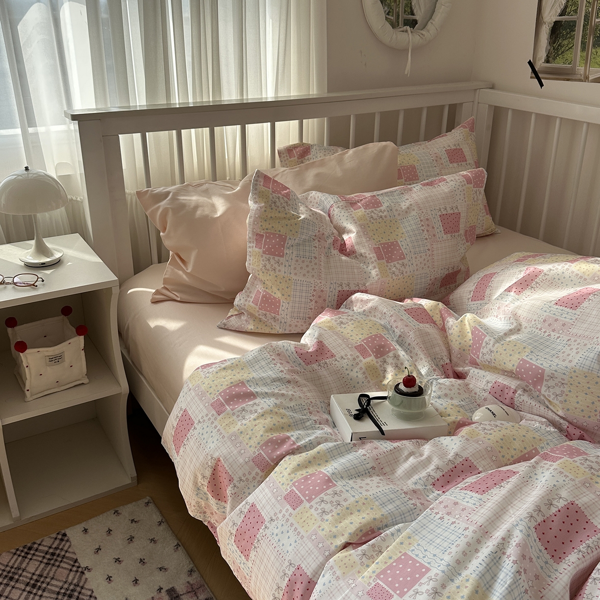 91家纺网 家纺一手货源 找家纺 尺素 2026新款纯棉卡通ins风四件套可爱少女风全棉被套纯色1.8床笠加大床单学生1.2三件套 格调粉--桃粉