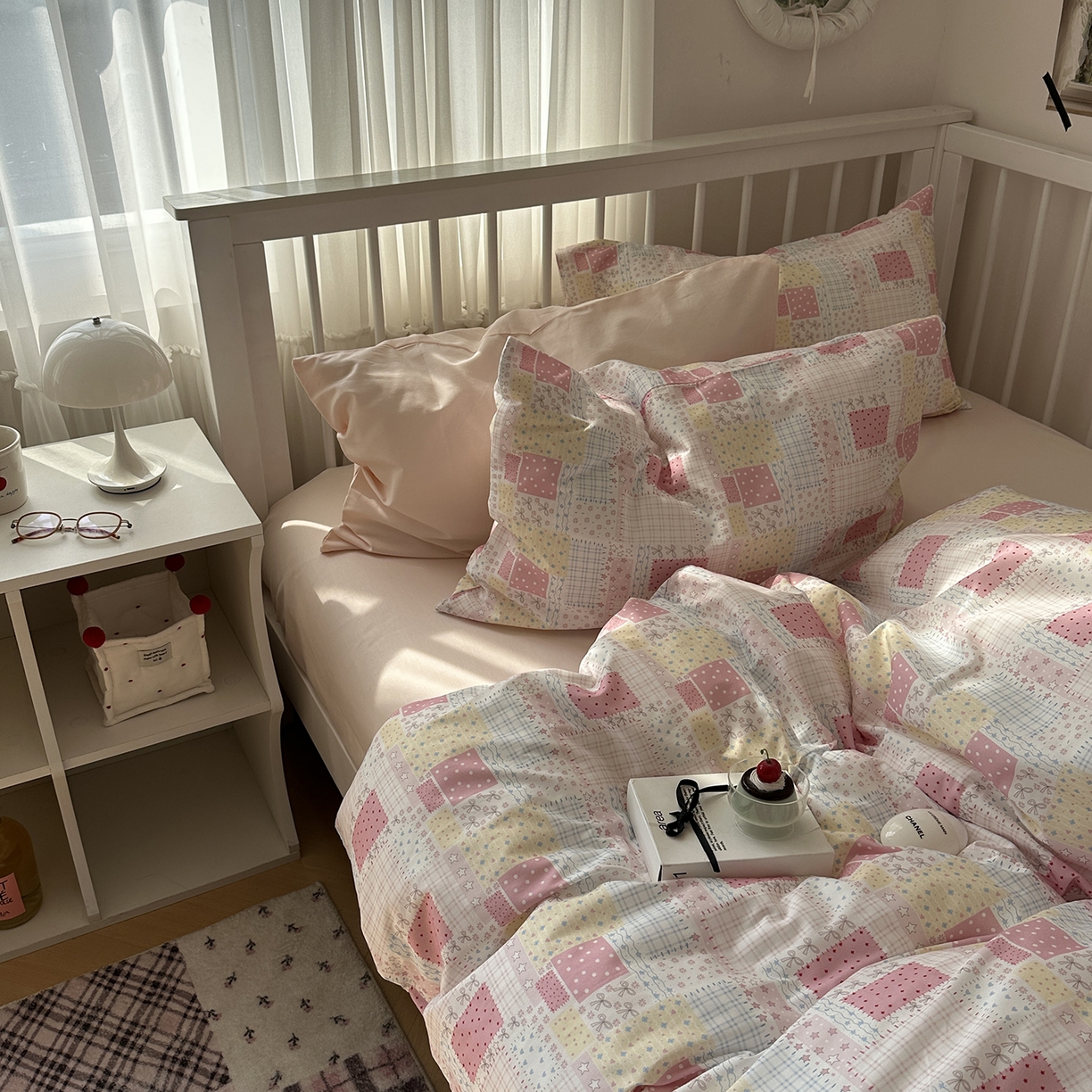 91家纺网 家纺一手货源 找家纺 尺素 2026新款纯棉卡通ins风四件套可爱少女风全棉被套纯色1.8床笠加大床单学生1.2三件套 格调粉--桃粉