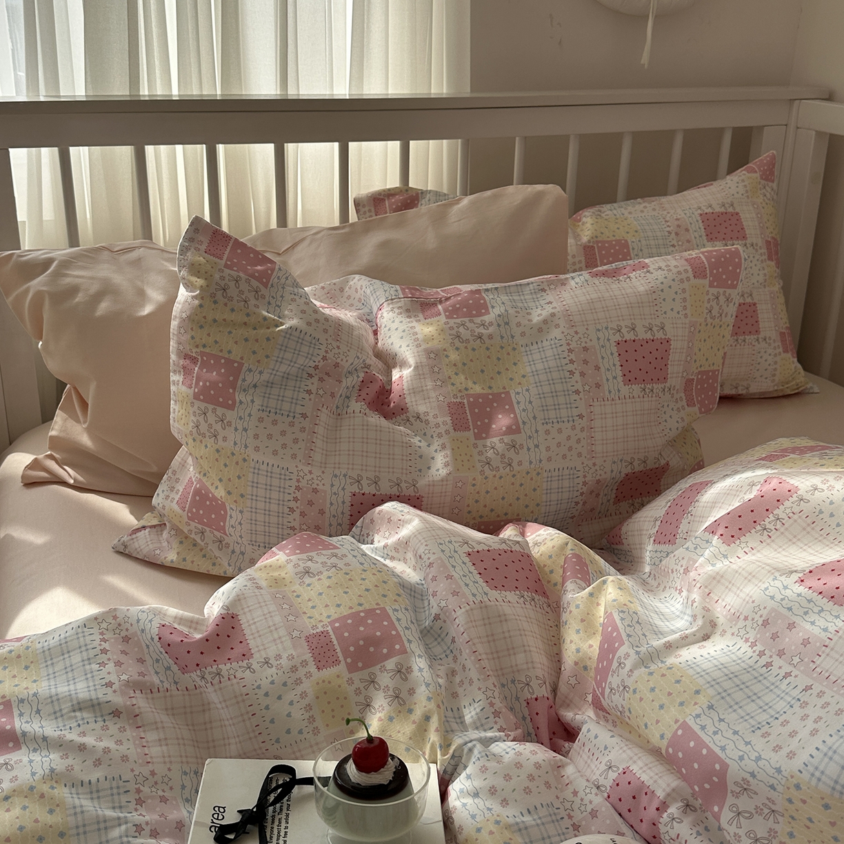 91家纺网 家纺一手货源 找家纺 尺素 2026新款纯棉卡通ins风四件套可爱少女风全棉被套纯色1.8床笠加大床单学生1.2三件套 格调粉--桃粉