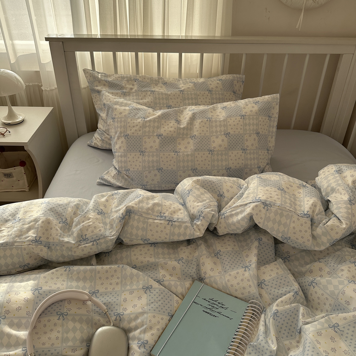 91家纺网 家纺一手货源 找家纺 尺素 2026新款纯棉卡通ins风四件套可爱少女风全棉被套纯色1.8床笠加大床单学生1.2三件套 蓝白情书--浅蓝