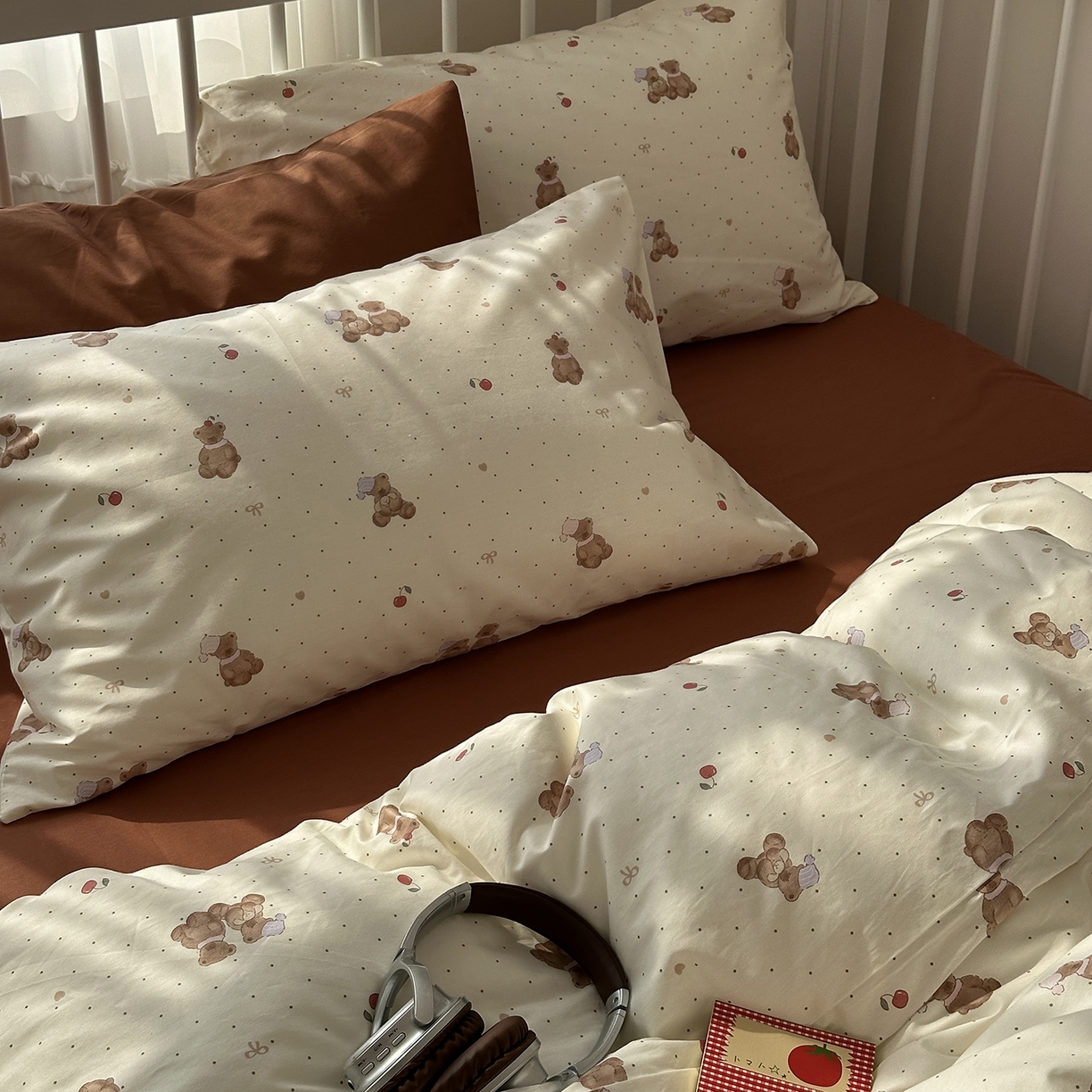 91家纺网 家纺一手货源 找家纺 尺素 2026新款纯棉卡通ins风四件套可爱少女风全棉被套纯色1.8床笠加大床单学生1.2三件套 小熊软糖--焦糖