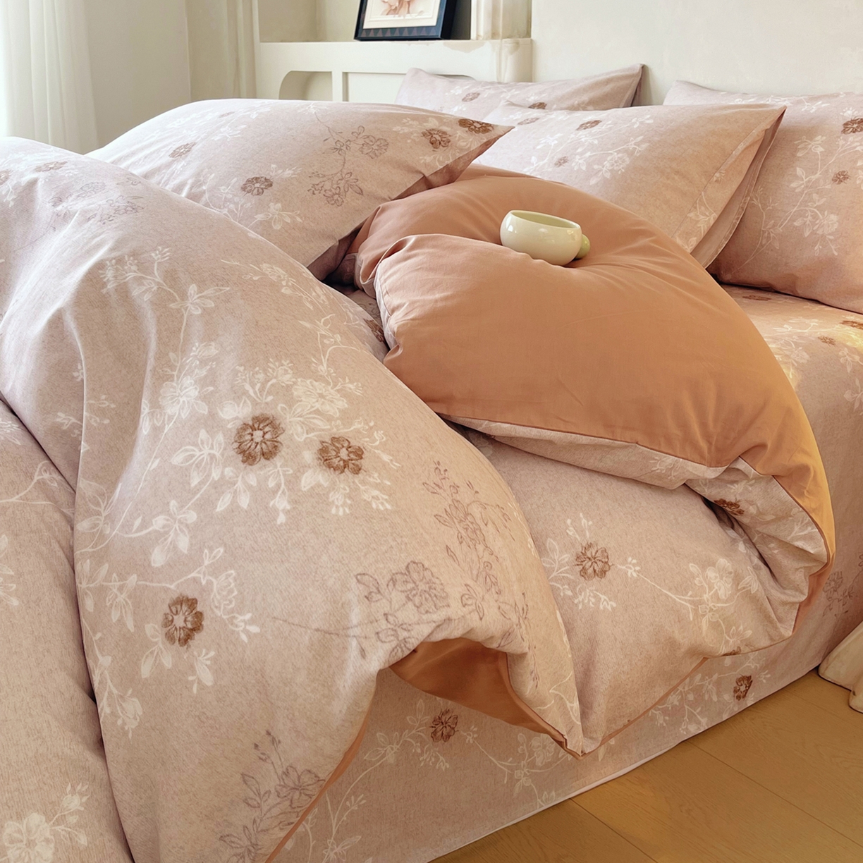 91家纺网 家纺一手货源 找家纺 金鑫汇家纺 2026新款全棉印花小清新单品被套系列-可露丽 浅咖可露丽