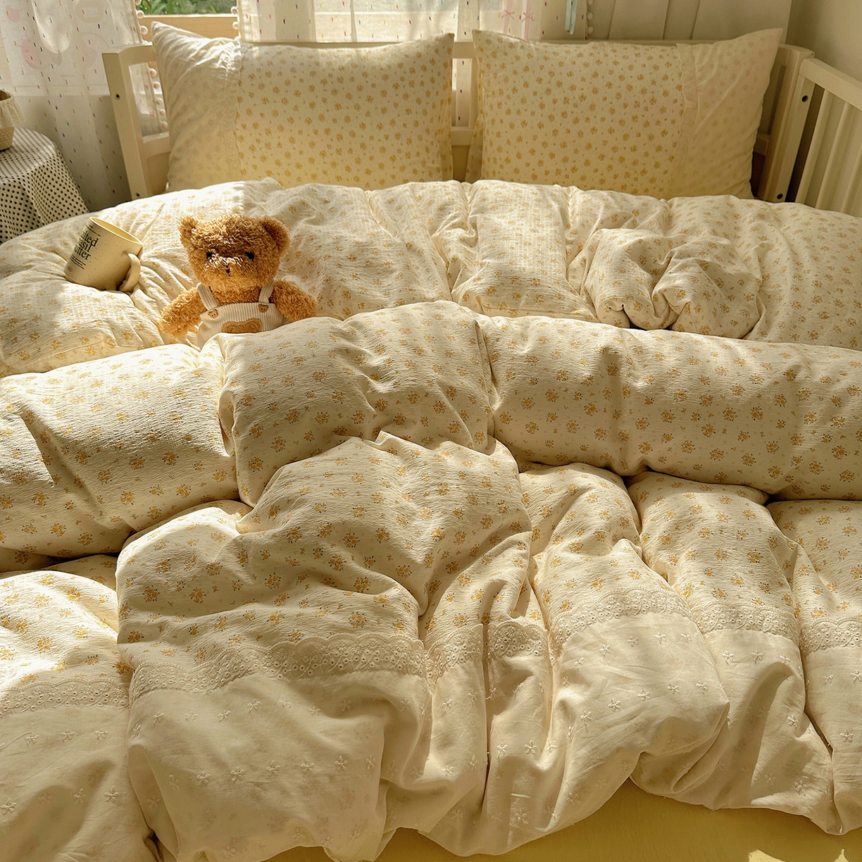 91家纺网 家纺一手货源 找家纺 沐芷 2026 【提供买家秀】宽花边四件套公主风A类双层纱床上用品三件套被套床笠 宽花边-蜜糖黄花