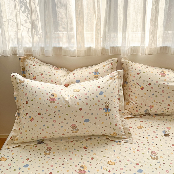 91家纺网 家纺一手货源 找家纺 花梦欣 2026新款全棉印花系列简约卡通款单被套 都市熊仔