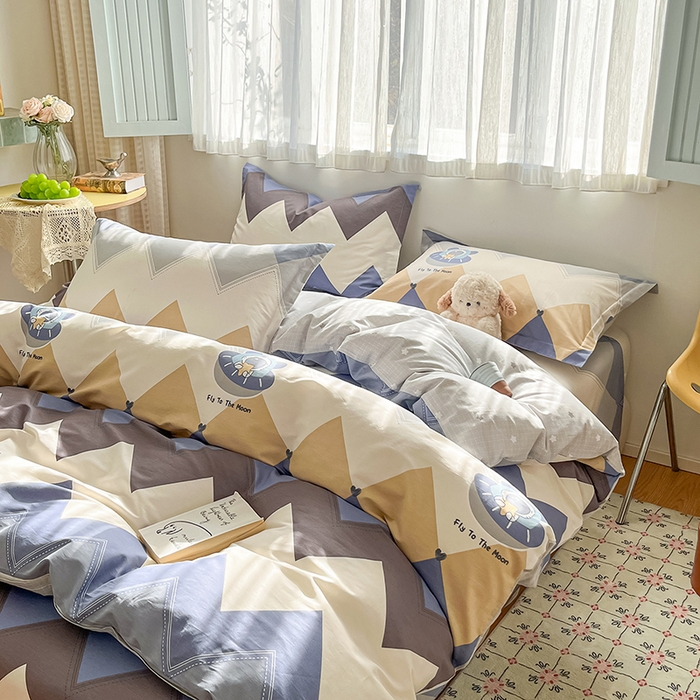 91家纺网 家纺一手货源 找家纺 花梦欣 2026新款全棉印花系列简约卡通款单被套 几何飞船