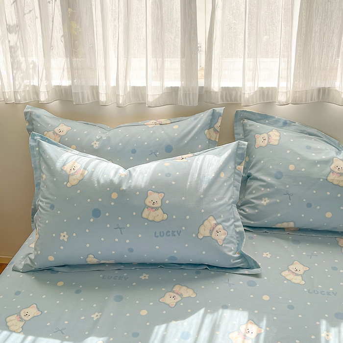 91家纺网 家纺一手货源 找家纺 花梦欣 2026新款全棉印花系列简约卡通款单被套 蓝色泡芙狗