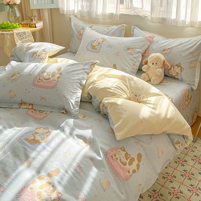 91家纺网 家纺一手货源 找家纺 花梦欣 2026新款全棉印花系列简约卡通款单被套 狸花小姐兰