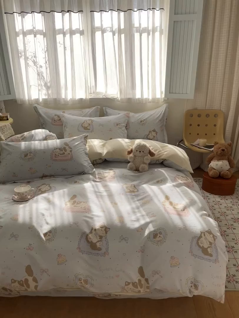 91家纺网 家纺一手货源 找家纺 花梦欣 2026新款全棉印花系列简约卡通款单被套 狸花小姐兰