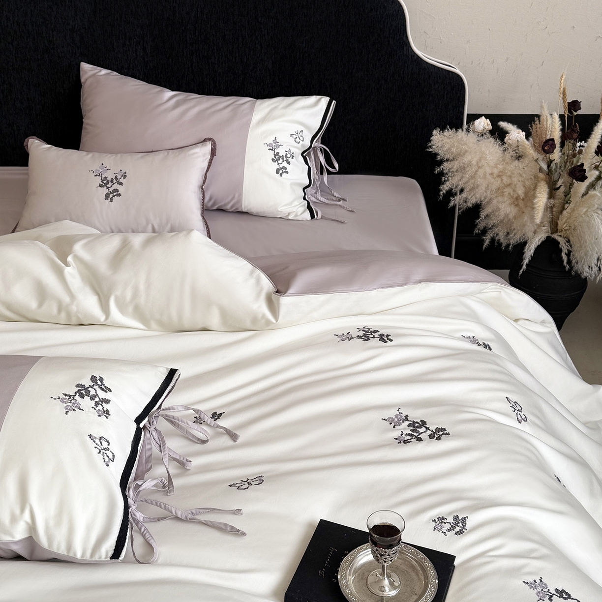 91家纺网 家纺一手货源 找家纺 （总）鹿班家居 2026春季新品100S长绒棉精密刺绣系列四件套-一隅花町（标准会员-20元）