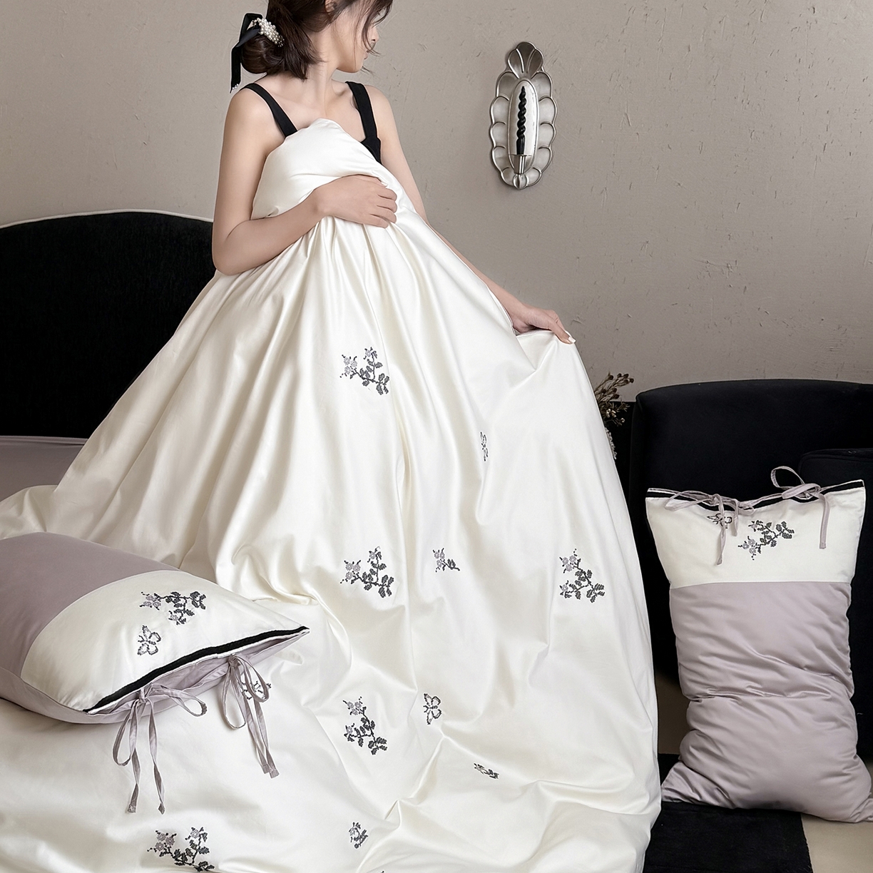 91家纺网 家纺一手货源 找家纺 （总）鹿班家居 2026春季新品100S长绒棉精密刺绣系列四件套-一隅花町（标准会员-20元）