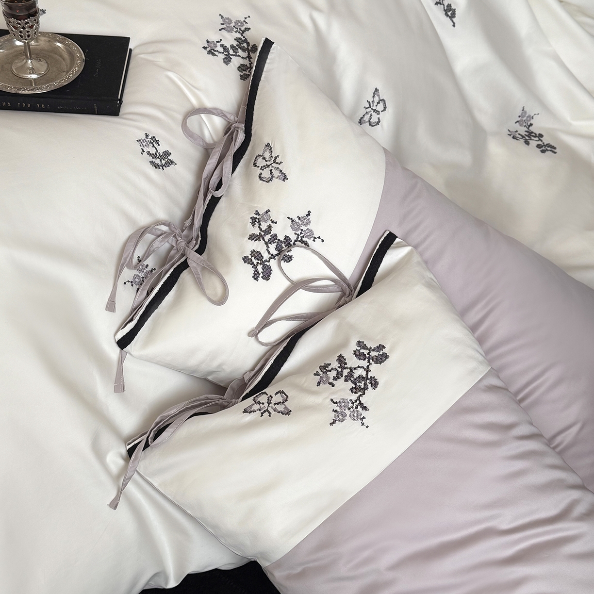 91家纺网 家纺一手货源 找家纺 （总）鹿班家居 2026春季新品100S长绒棉精密刺绣系列四件套-一隅花町（标准会员-20元）