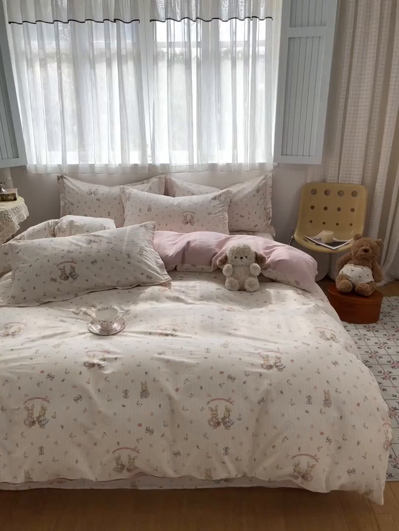 91家纺网 家纺一手货源 找家纺 花梦欣 2026新款全棉印花系列简约卡通款单被套 甜蜜纪念日
