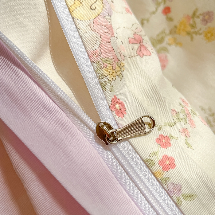 91家纺网 家纺一手货源 找家纺 花梦欣 2026新款全棉印花系列简约卡通款单被套 童话花町