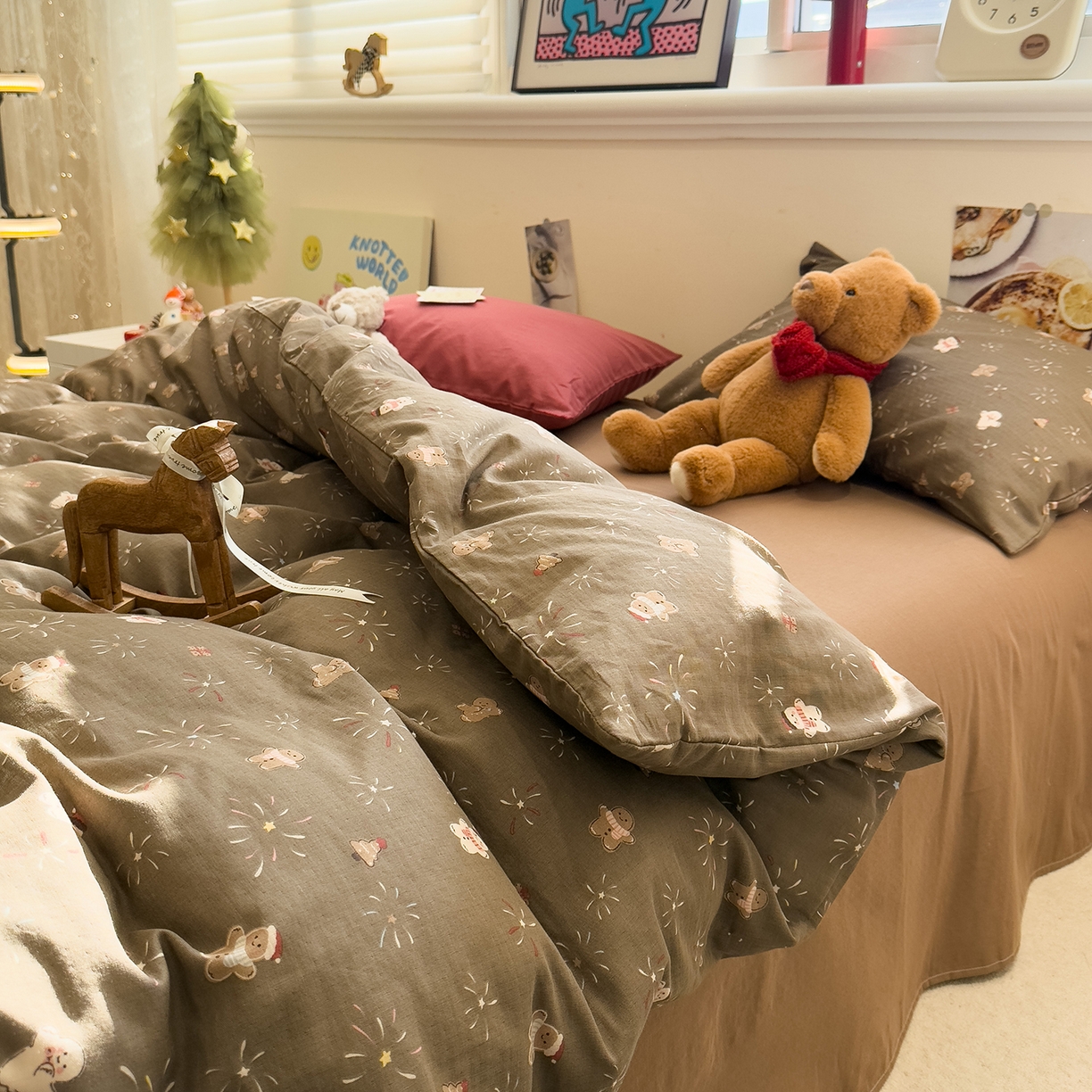 91家纺网 家纺一手货源 找家纺 呗旺鹿 2026新款全棉撞色双层纱四件套 双层纱-姜饼人