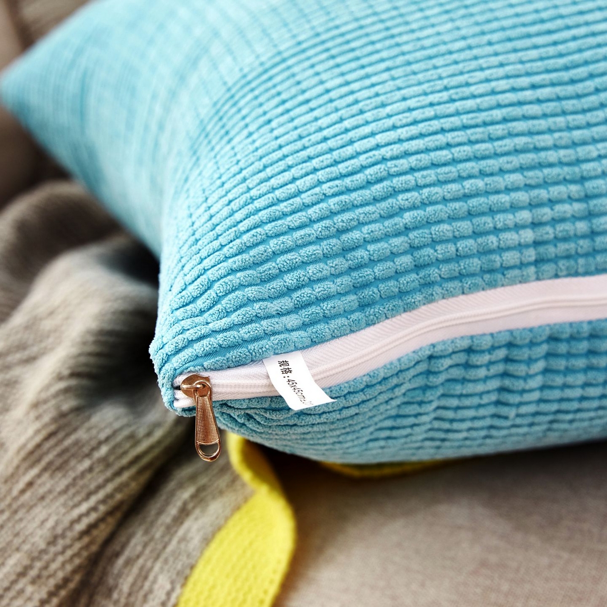 91家纺网 家纺一手货源 找家纺 沐沐家纺 2026新款玉米绒抱枕 天蓝