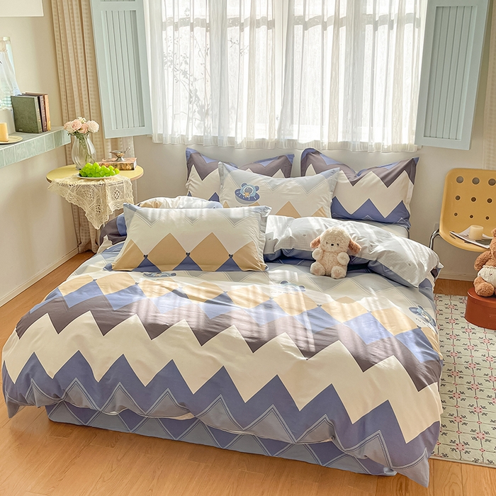 91家纺网 家纺一手货源 找家纺 花梦欣 2026新款全棉印花系列简约卡通款四件套 几何飞船