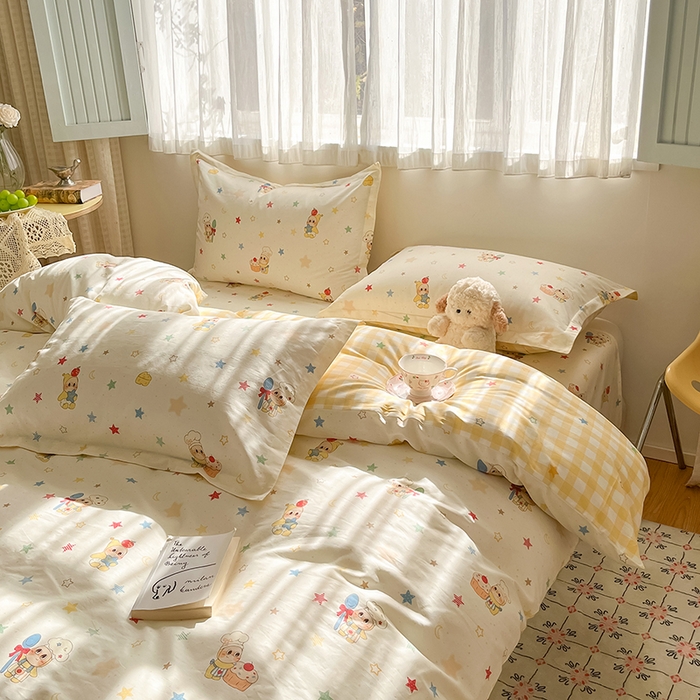 91家纺网 家纺一手货源 找家纺 花梦欣 2026新款全棉印花系列简约卡通款四件套 快乐小星