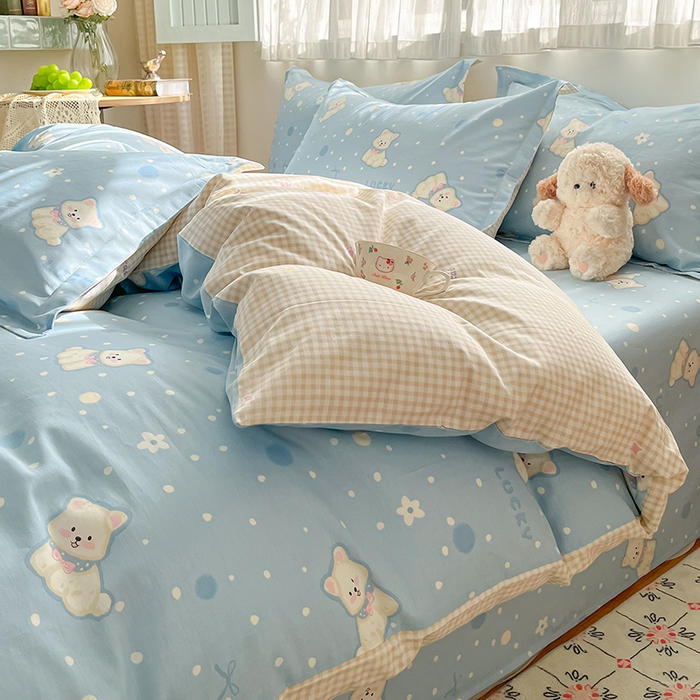 91家纺网 家纺一手货源 找家纺 花梦欣 2026新款全棉印花系列简约卡通款四件套 蓝色泡芙狗