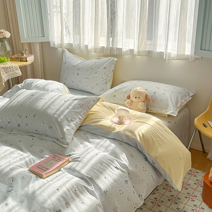 91家纺网 家纺一手货源 找家纺 花梦欣 2026新款全棉印花系列简约卡通款四件套 路灯影院