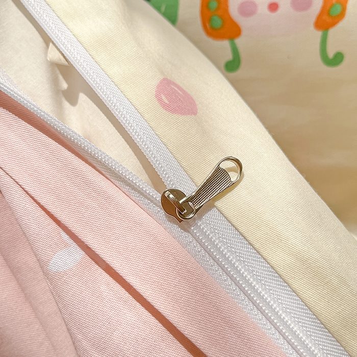 91家纺网 家纺一手货源 找家纺 花梦欣 2026新款全棉印花系列简约卡通款四件套 趣味涂鸦