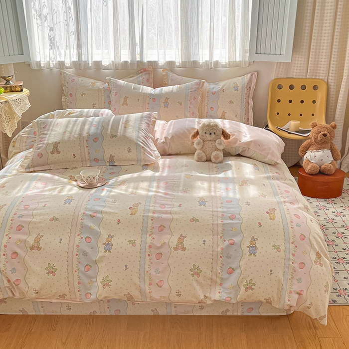 91家纺网 家纺一手货源 找家纺 花梦欣 2026新款全棉印花系列简约卡通款四件套 兔子草莓园