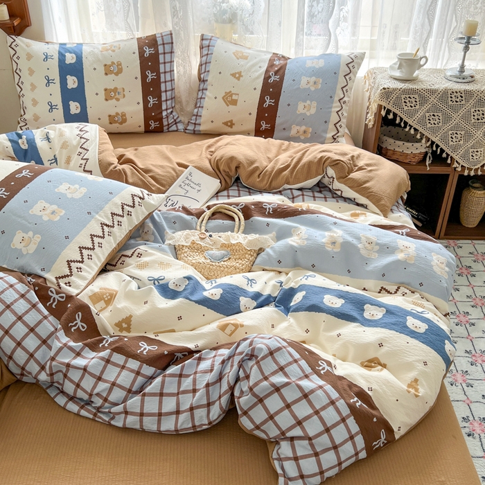 91家纺网 家纺一手货源 找家纺 妖妖家纺 2026新款敲可爱的奶呼呼云感双层纱简约四件套系列 费尔岛小熊