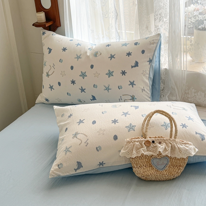 91家纺网 家纺一手货源 找家纺 妖妖家纺 2026新款敲可爱的奶呼呼云感双层纱简约四件套系列 浪沫星光