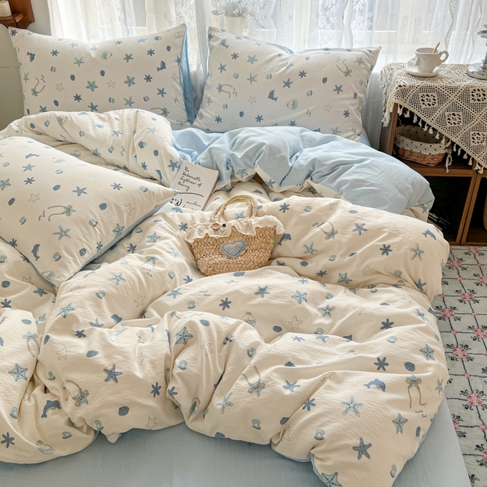 91家纺网 家纺一手货源 找家纺 妖妖家纺 2026新款敲可爱的奶呼呼云感双层纱简约四件套系列 浪沫星光