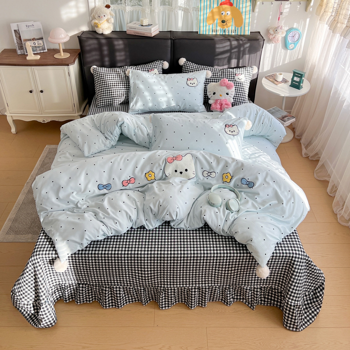 91家纺网 家纺一手货源 找家纺 （总）富米莱（原臻工厂） 2026新款水洗棉波点毛巾绣黑格球球款床盖床裙四件套