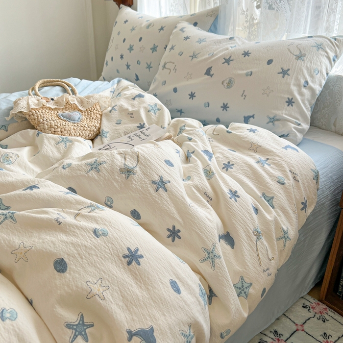 91家纺网 家纺一手货源 找家纺 妖妖家纺 2026新款敲可爱的奶呼呼云感双层纱简约四件套系列 浪沫星光