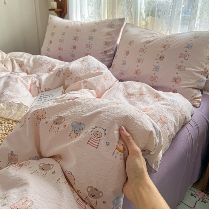 91家纺网 家纺一手货源 找家纺 妖妖家纺 2026新款敲可爱的奶呼呼云感双层纱简约四件套系列 乐悠派对