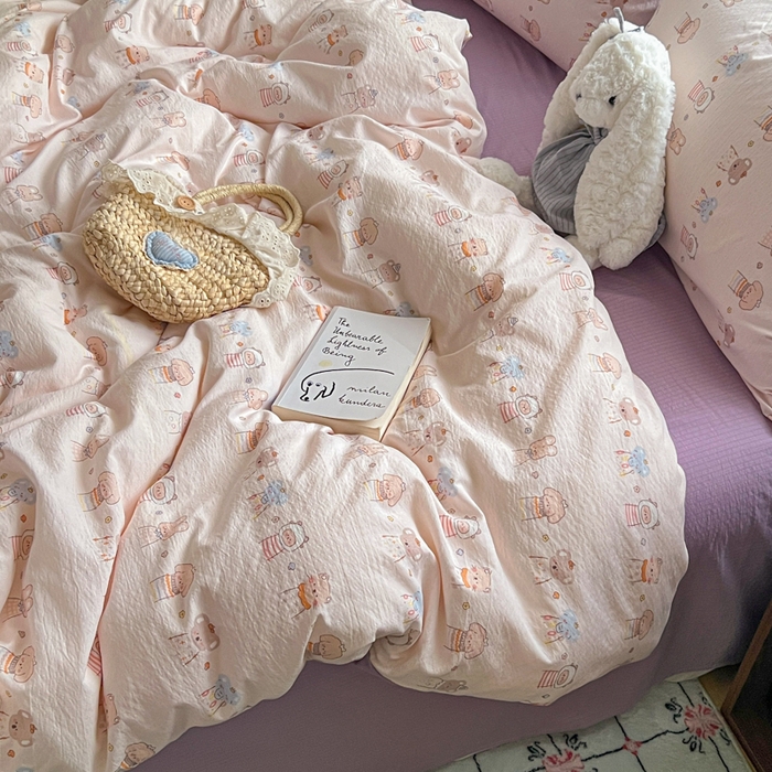 91家纺网 家纺一手货源 找家纺 妖妖家纺 2026新款敲可爱的奶呼呼云感双层纱简约四件套系列 乐悠派对