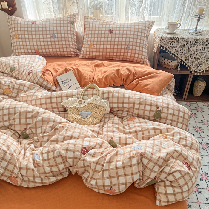 91家纺网 家纺一手货源 找家纺 妖妖家纺 2026新款敲可爱的奶呼呼云感双层纱简约四件套系列 田间瓜瓜