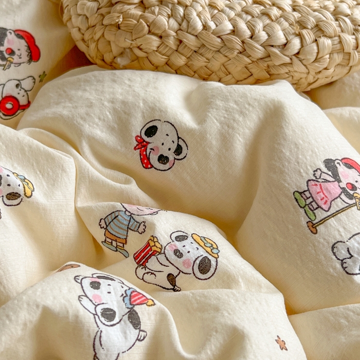 91家纺网 家纺一手货源 找家纺 妖妖家纺 2026新款敲可爱的奶呼呼云感双层纱简约四件套系列 温馨童梦