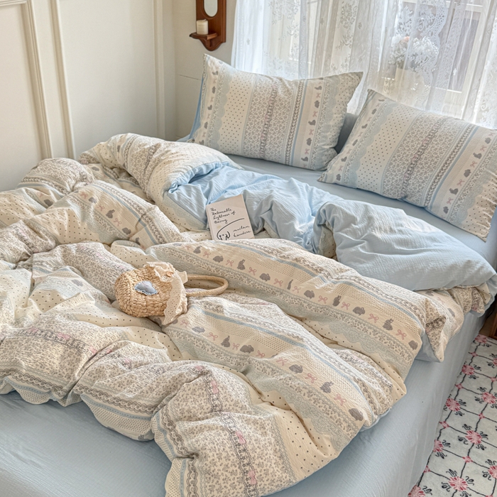 91家纺网 家纺一手货源 找家纺 妖妖家纺 2026新款敲可爱的奶呼呼云感双层纱简约四件套系列 小兔啵啵花