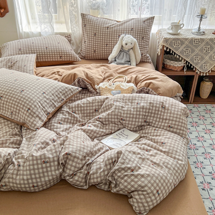 91家纺网 家纺一手货源 找家纺 妖妖家纺 2026新款敲可爱的奶呼呼云感双层纱简约四件套系列 英伦小汪