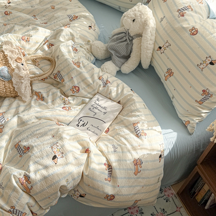 91家纺网 家纺一手货源 找家纺 妖妖家纺 2026新款敲可爱的奶呼呼云感双层纱简约四件套系列 治愈小狗