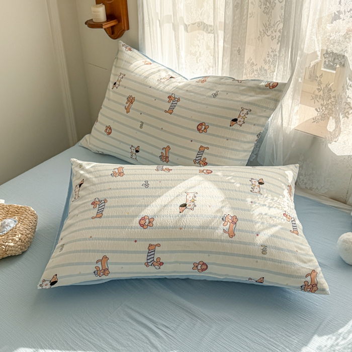 91家纺网 家纺一手货源 找家纺 妖妖家纺 2026新款敲可爱的奶呼呼云感双层纱简约四件套系列 治愈小狗