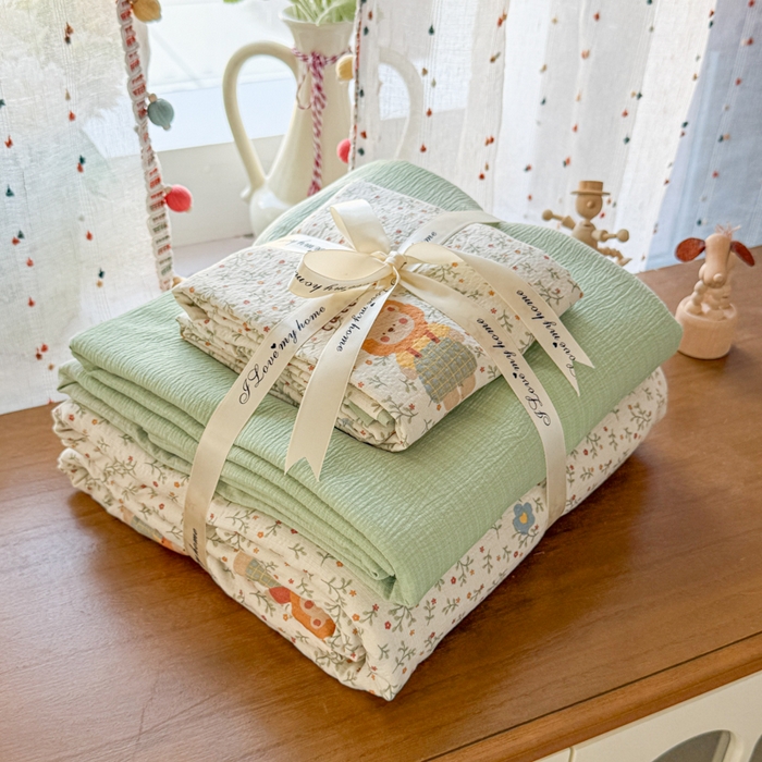 91家纺网 家纺一手货源 找家纺 妖妖家纺 2026新款敲可爱的奶呼呼云感双层纱简约四件套系列 叠拍