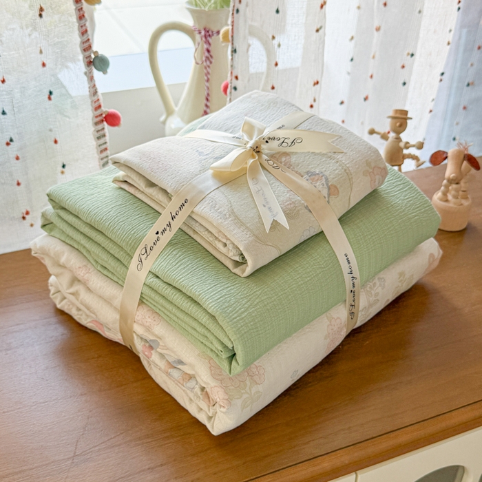 91家纺网 家纺一手货源 找家纺 妖妖家纺 2026新款敲可爱的奶呼呼云感双层纱简约四件套系列 叠拍