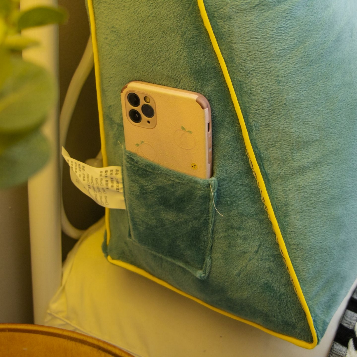 91家纺网 家纺一手货源 找家纺 （总）沐沐家纺 2026新款宝宝绒三角大靠垫