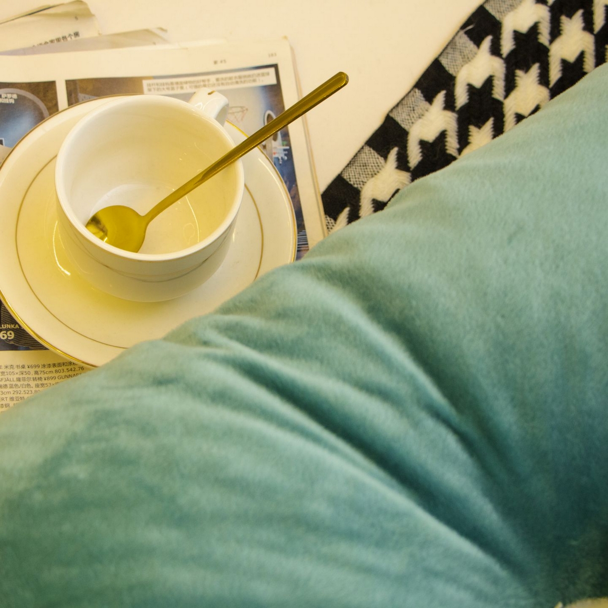 91家纺网 家纺一手货源 找家纺 沐沐家纺 2026新款宝宝绒三角大靠垫 湖绿