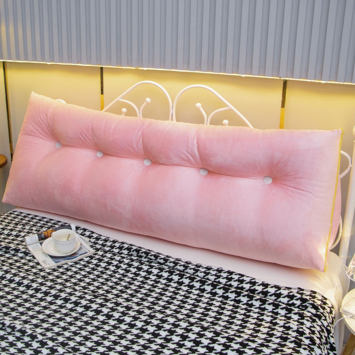 91家纺网 家纺一手货源 找家纺 沐沐家纺 2026新款宝宝绒三角大靠垫 粉色