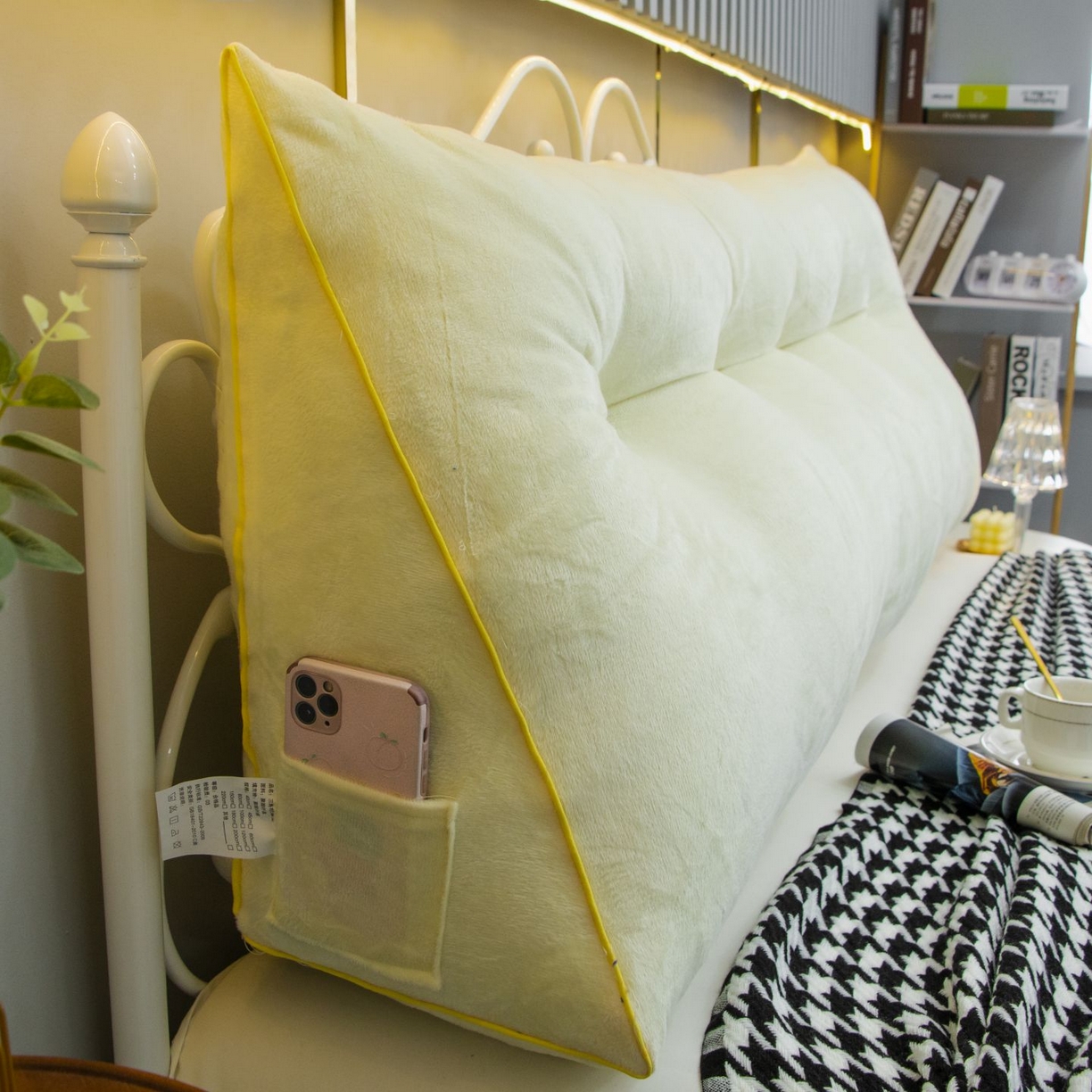 91家纺网 家纺一手货源 找家纺 沐沐家纺 2026新款宝宝绒三角大靠垫 米白