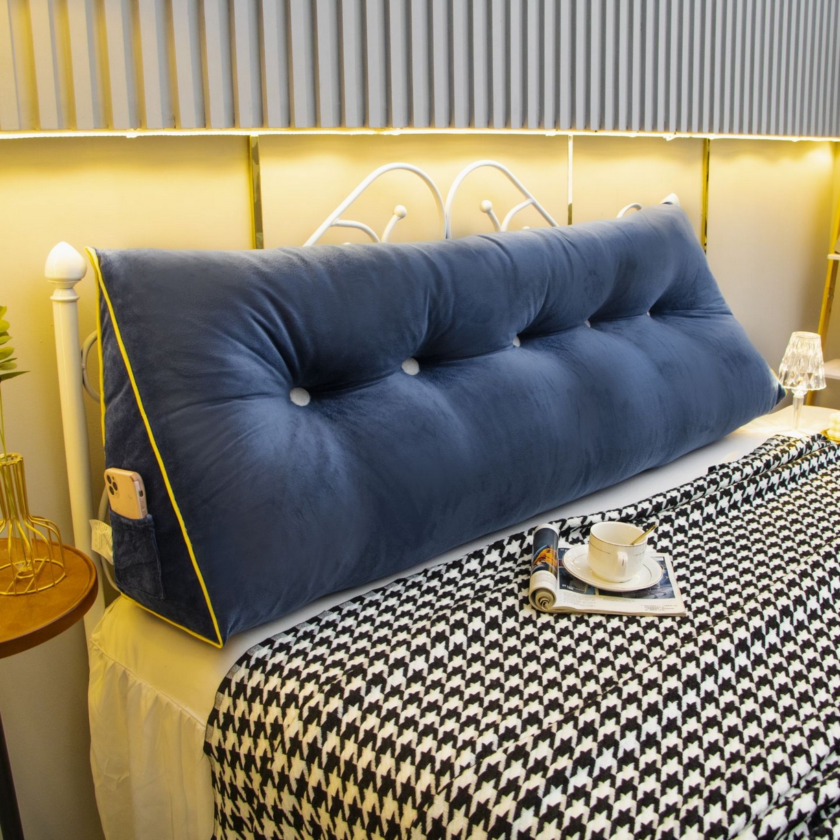 91家纺网 家纺一手货源 找家纺 沐沐家纺 2026新款宝宝绒三角大靠垫 深蓝